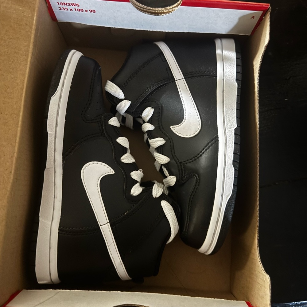 Nike Black and White Sneakers